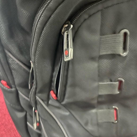 Samsonite Back Packwith Laptop/ Tablet Pocket - Picture 6 of 12